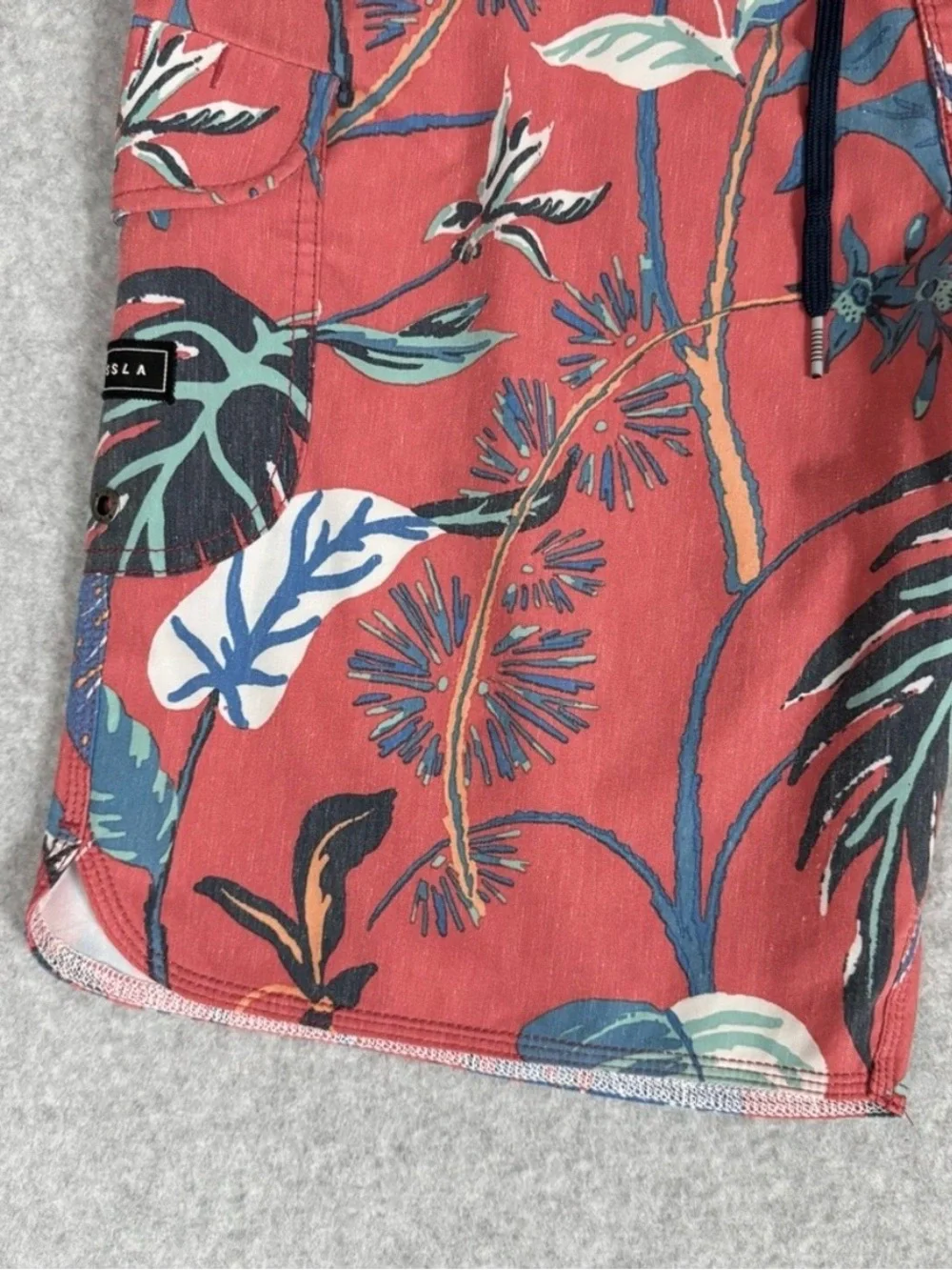 VISSLA Red Coral Floral Men's Swim Board Shorts Swim Trunks Tropical Size 36 - Picture 4 of 14